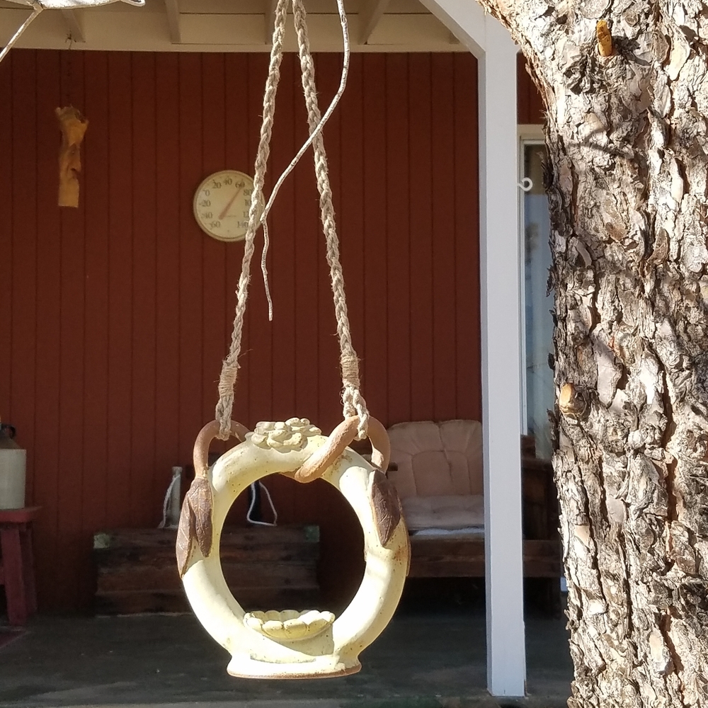 Bird feeder. #20152